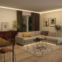 Wohnzimmer mit indirekter Beleuchtung durch Paulmann MaxLED 1000 RGBW LED-Strip.