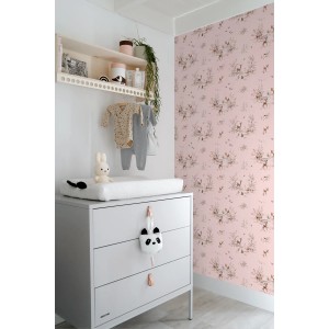 ESTAhome Vliestapete Hirsche Rosa im Kinderzimmer. Dekorative Tapete mit Waldmotiv für eine gemütliche Atmosphäre.