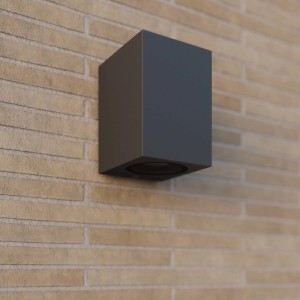 Moderne, schwarze Lucande Xava Außenwandleuchte aus Aluminium, 1-flammig.