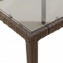 Detailansicht Gartentisch aus braunem Rattan mit Glasplatte, Teil des vidaXL Bistro-Sets.