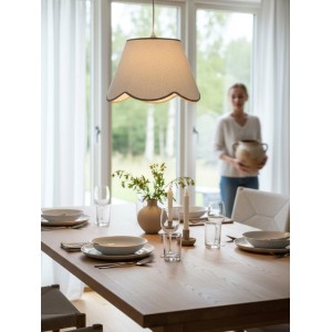 PR Home Nell Pendelleuchte aus Stoff mit gewelltem Rand, skandinavisches Design.
