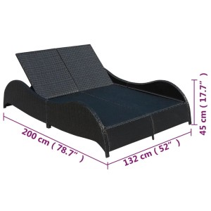 Schwarze Doppel-Sonnenliege aus Rattan mit verstellbarer Rückenlehne und cremefarbener Auflage.