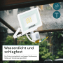 Weißer LUXULA LED Strahler 20W mit Bewegungsmelder für Außen, IP65 wetterfest.