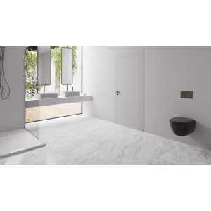 Helles Bad mit Check One Click-Vinylboden Heisiek Marmor in Fliesenoptik.