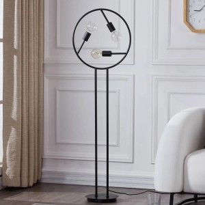 Moderne, schwarze Lucande Stehlampe Linnard mit drei E27 Fassungen für Wohnzimmer.