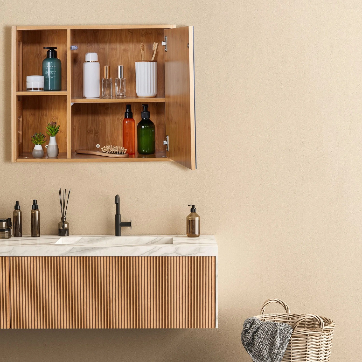 Relaxdays Spiegelschrank Bambus MDF Glas Natur mit Regalfächern Höhenverstellbar 45 cm x 54,5 cm x 20 cm 8,2 kg_5