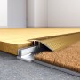 Gebürstetes Alu-Ausgleichsprofil (7-15mm) für Laminat/Parkett, 900mm lang, inkl. Schrauben/Dübel.