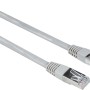 Graues Hama Netzwerkkabel CAT-5e, 10m, mit geschirmten Steckern für sichere Datenübertragung.