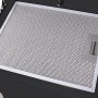 Detailaufnahme des Metallfettfilters der weißen Respekta CH24060WAM Dunstabzugshaube.