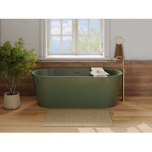 Freistehende Badewanne Luzeca in Khaki, oval, 159 cm, in modernem Bad mit Holzfußboden und Fenster.
