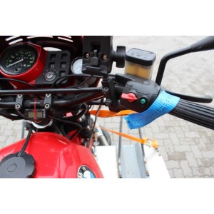 TRUTZHOLM Lenker Verzurrsystem Spanngurt am Motorradlenker zur Ladungssicherung.