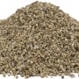 Haufen Floragard Vermiculite, ein Zuschlagstoff zur Verbesserung der Bodenqualität.
