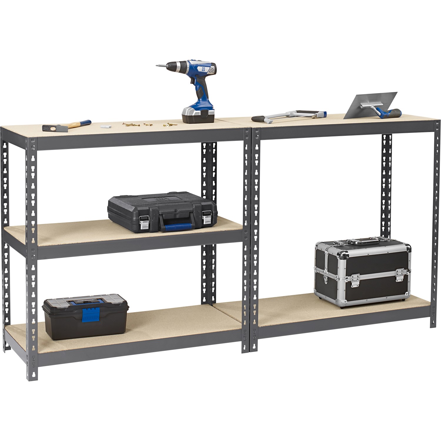 Lackiertes Metall-Schwerlastregal SL 90/175 mit Werkzeug und Werkzeugkisten auf Holzböden.