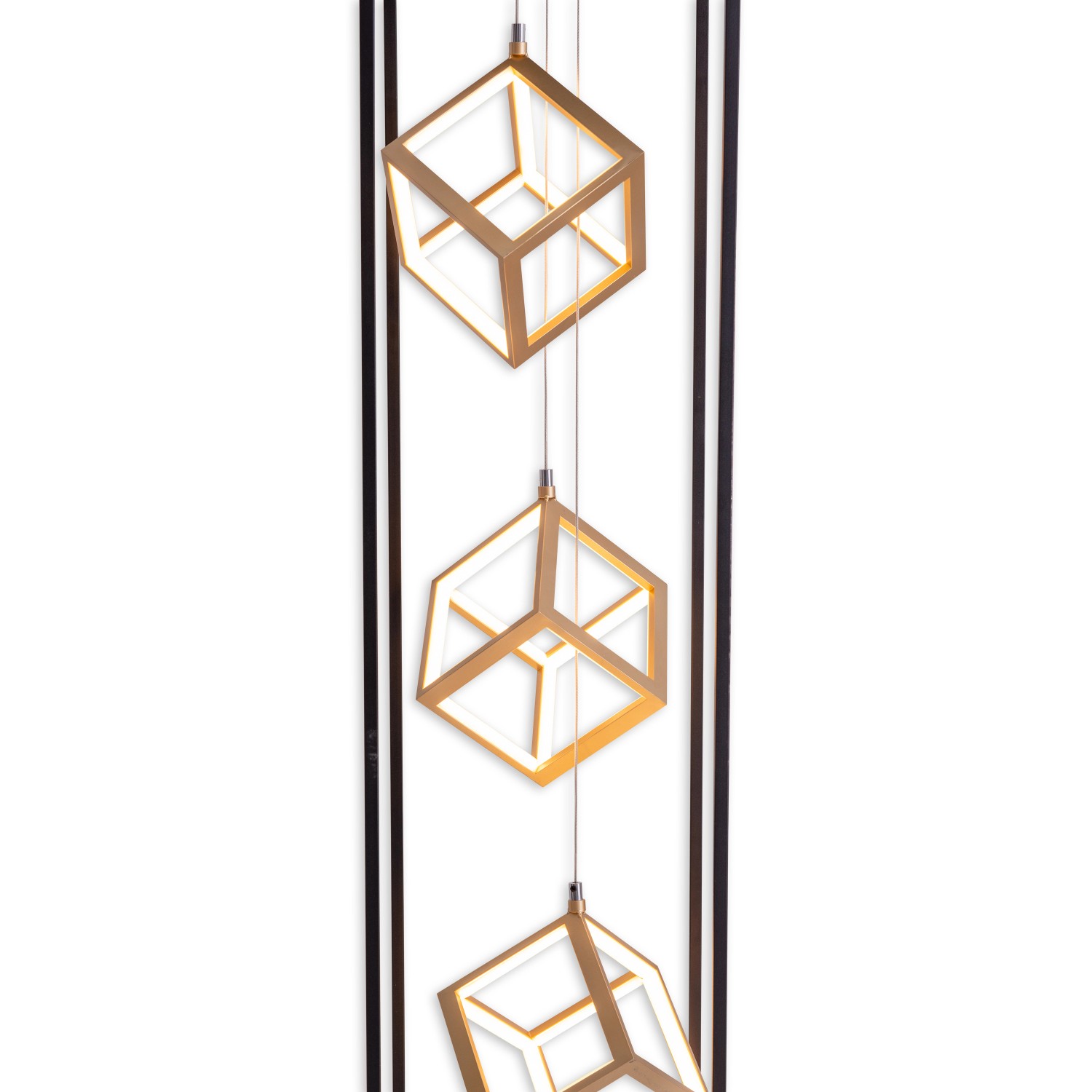 Näve LED-Stehleuchte Tripolis, 140 cm, mit drei goldfarbenen Leuchtwürfeln.