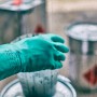 Grüner Gebol Green Tech Arbeitshandschuh, Größe L, zum Schutz bei Lack- und Farbarbeiten.