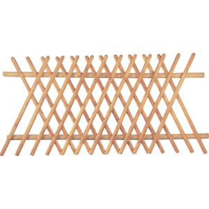Brauner Jägerzaun, 250x120 cm, aus imprägniertem Nadelholz mit diagonaler Lattung.
