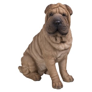 Sitzende Shar-Pei Hundefigur (55 cm) aus Polyresin für die Gartendeko.