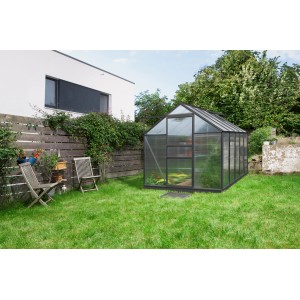 Schwarzes Vitavia Gewächshaus Venus 6200 HKP 6 mm im Garten.