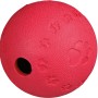 Roter Jollypaw Snackball aus Naturgummi, ø 7 cm, mit Pfotenabdruck und Loch für Leckerlis.