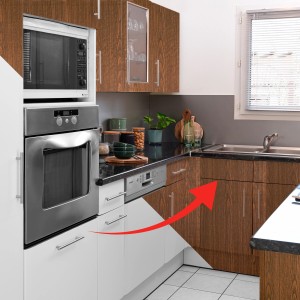 Küche mit Venilia Klebefolie Perfect Fix Eiche Körnig auf Schränken und Schubladen.