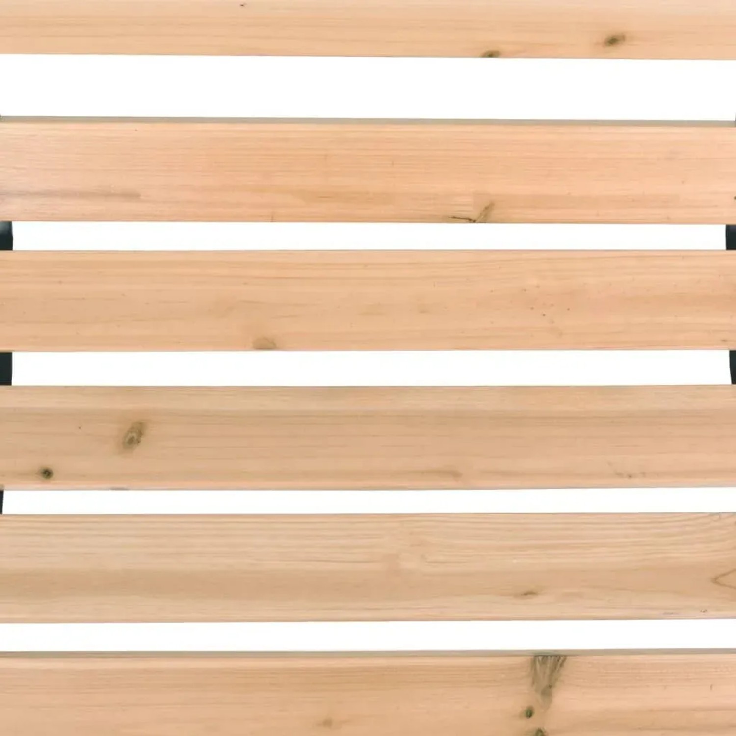Detailansicht der Holzlatten einer VidaXL Gartenbank, 122 cm breit.