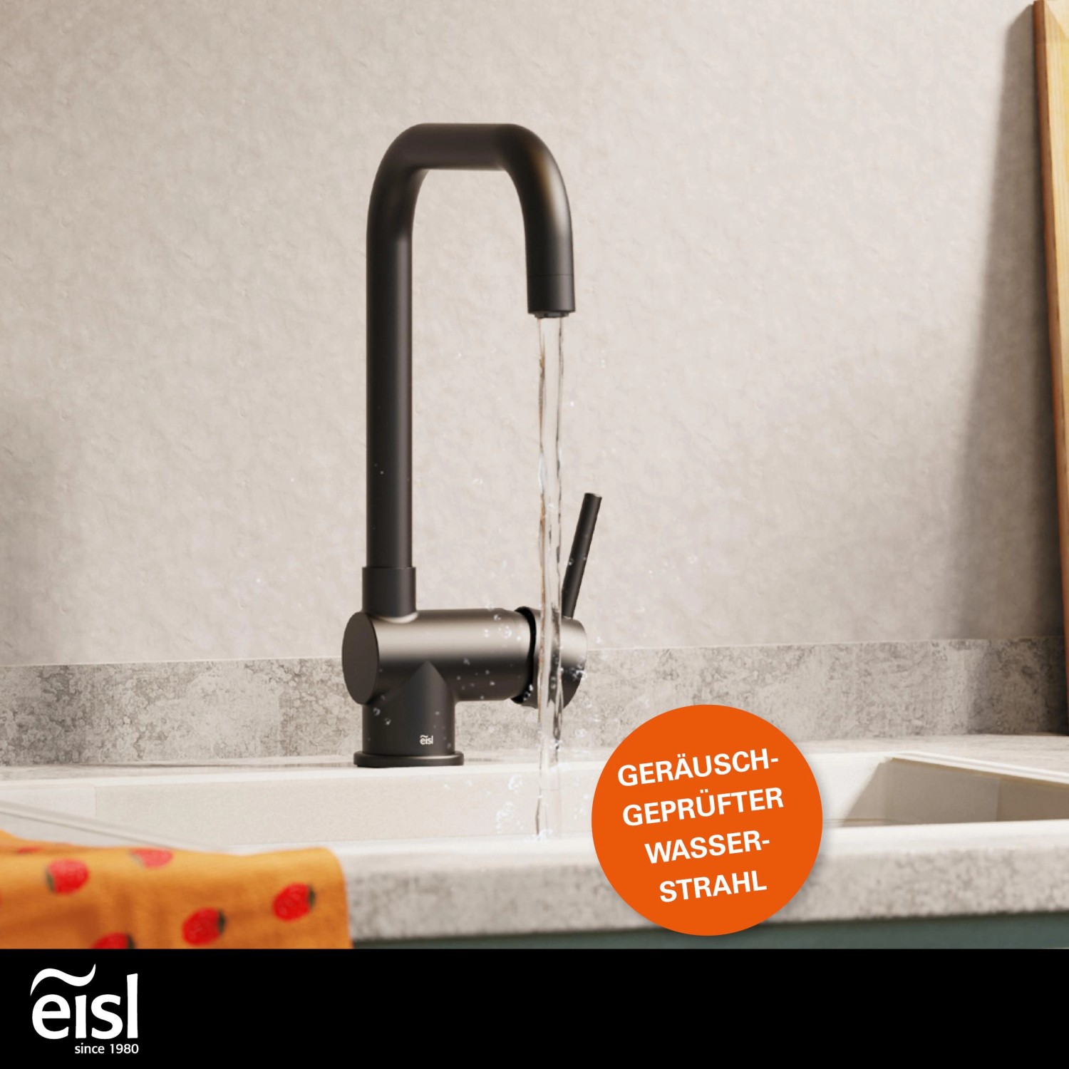 Eisl Spültischarmatur Futura Niederdruck, schwarz matt, mit laufendem Wasser.