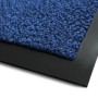 Blaue Karat Schmutzfangmatte SKY, 120x300 cm, mit schwarzem Rand. Fußmatte für den Innenbereich.