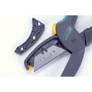 wolfcraft Allround-Schneide-Set, 3-tlg., Detailaufnahme des Cutters mit Klinge und Zubehör.