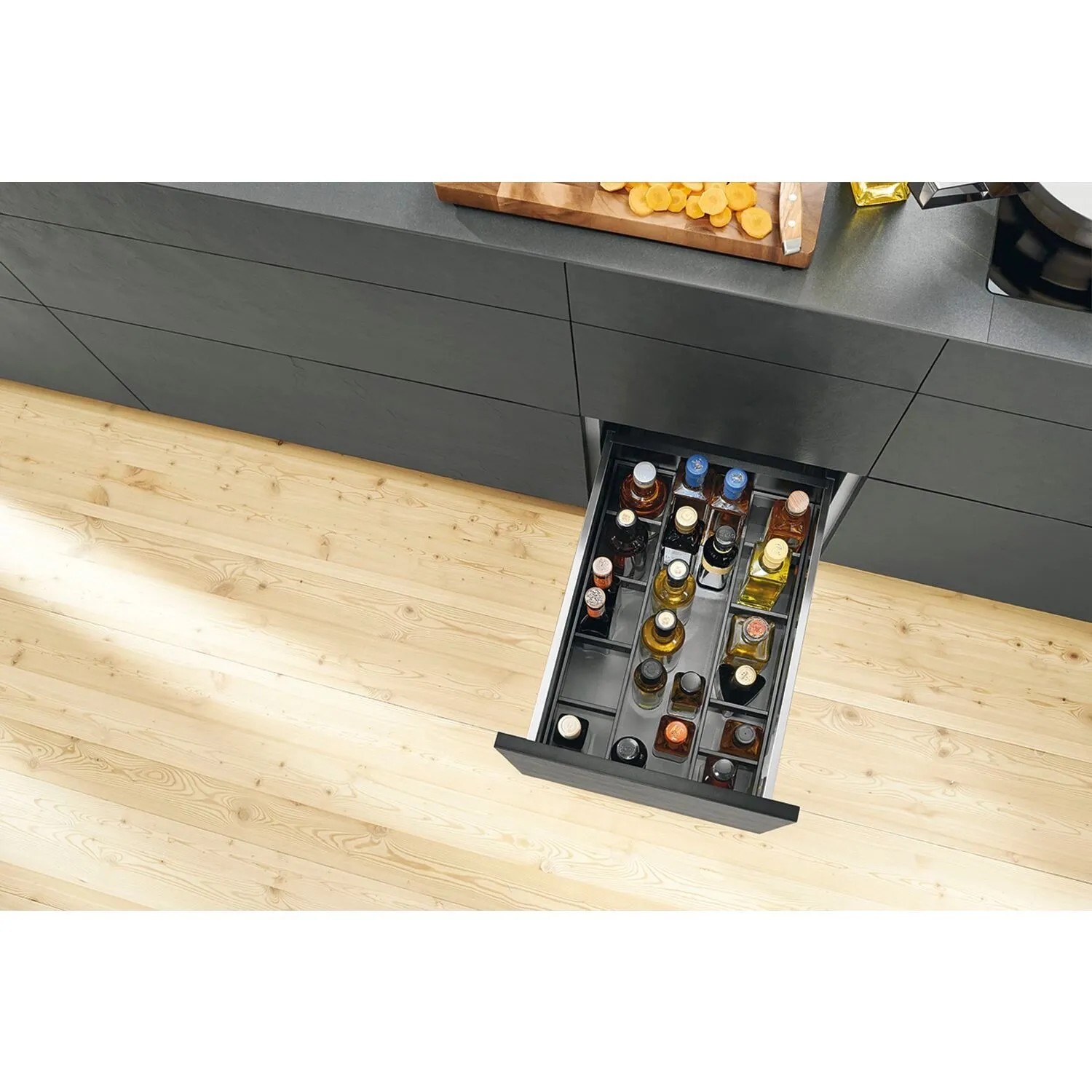 Blum Flascheneinsatz Ambia-Line in Oriongrau Matt für Schublade, organisiert Flaschen in Küche. Kunststoff, 200 mm.