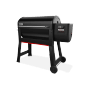 Schwarzer Weber Holzpelletgrill Smoque XL mit Seitentisch und digitaler Steuerung.