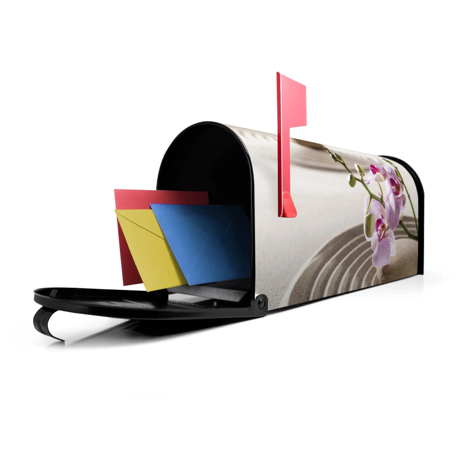 Schwarzer Banjado US Briefkasten mit Zen Relax Motiv, geöffnet mit Briefen.