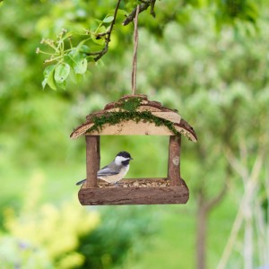 Relaxdays Vogelfutterhaus Holz Natur zum Aufhängen 19 cm x 22 cm x 16,5 cm 600 g