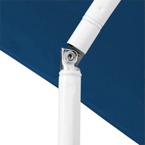 Detailaufnahme: Knickgelenk des dunkelblauen MOJAWO Sonnenschirms.