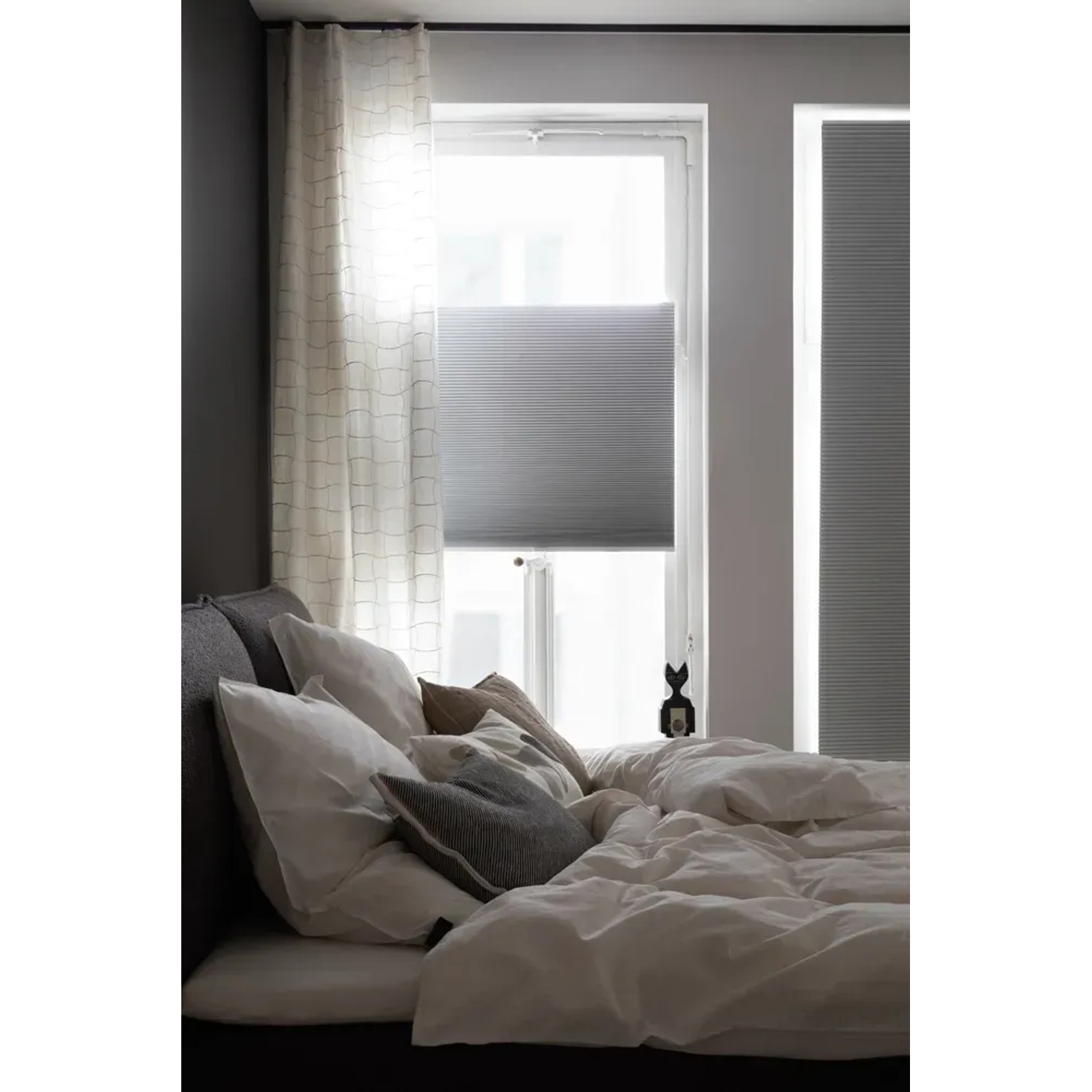 Schöner Wohnen Vorhangschiene Emilia, 1-läufig, 200 cm, schwarz-matt, im Schlafzimmer.