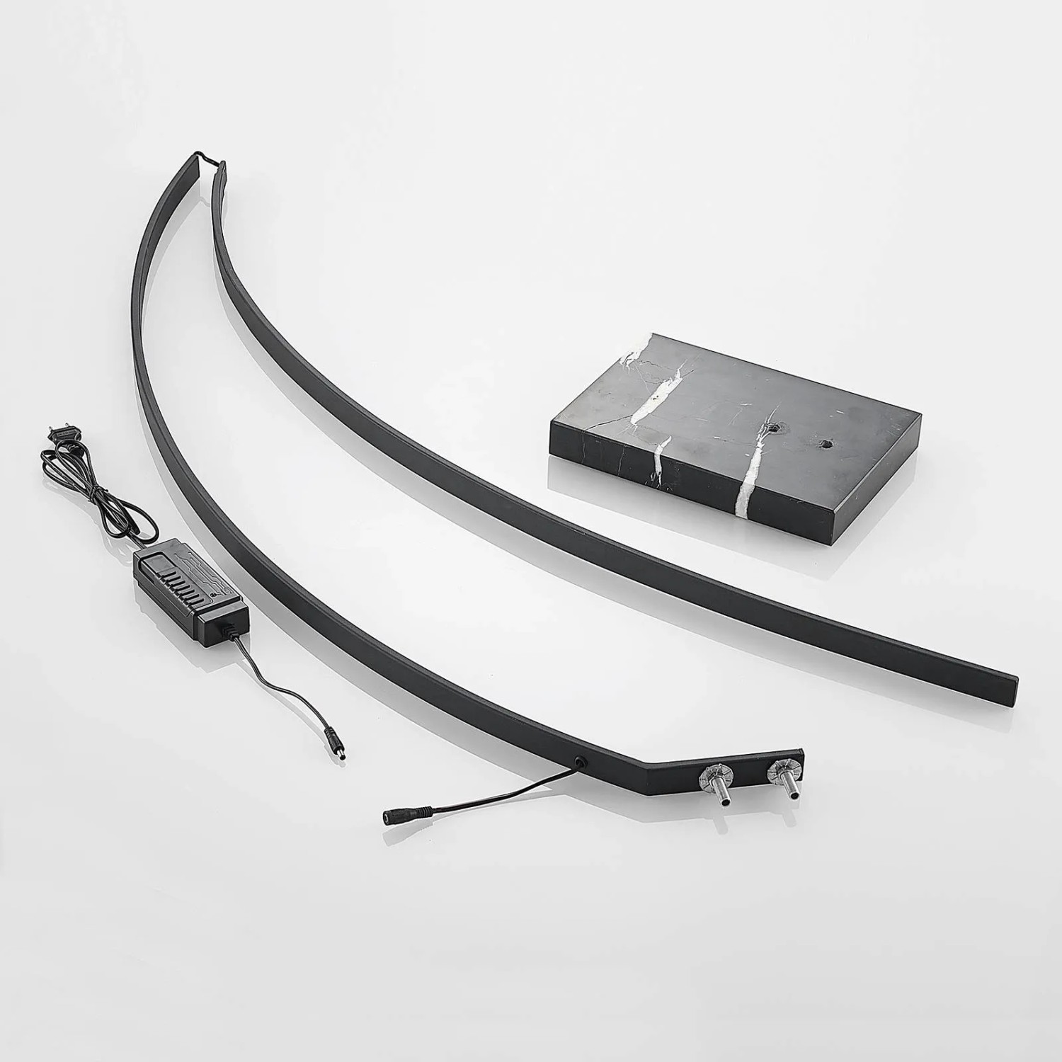 Lindby Bogenleuchte Kendra LED Stehlampe in Schwarz, zerlegt. Moderne Wohnzimmerleuchte mit Dimmer.