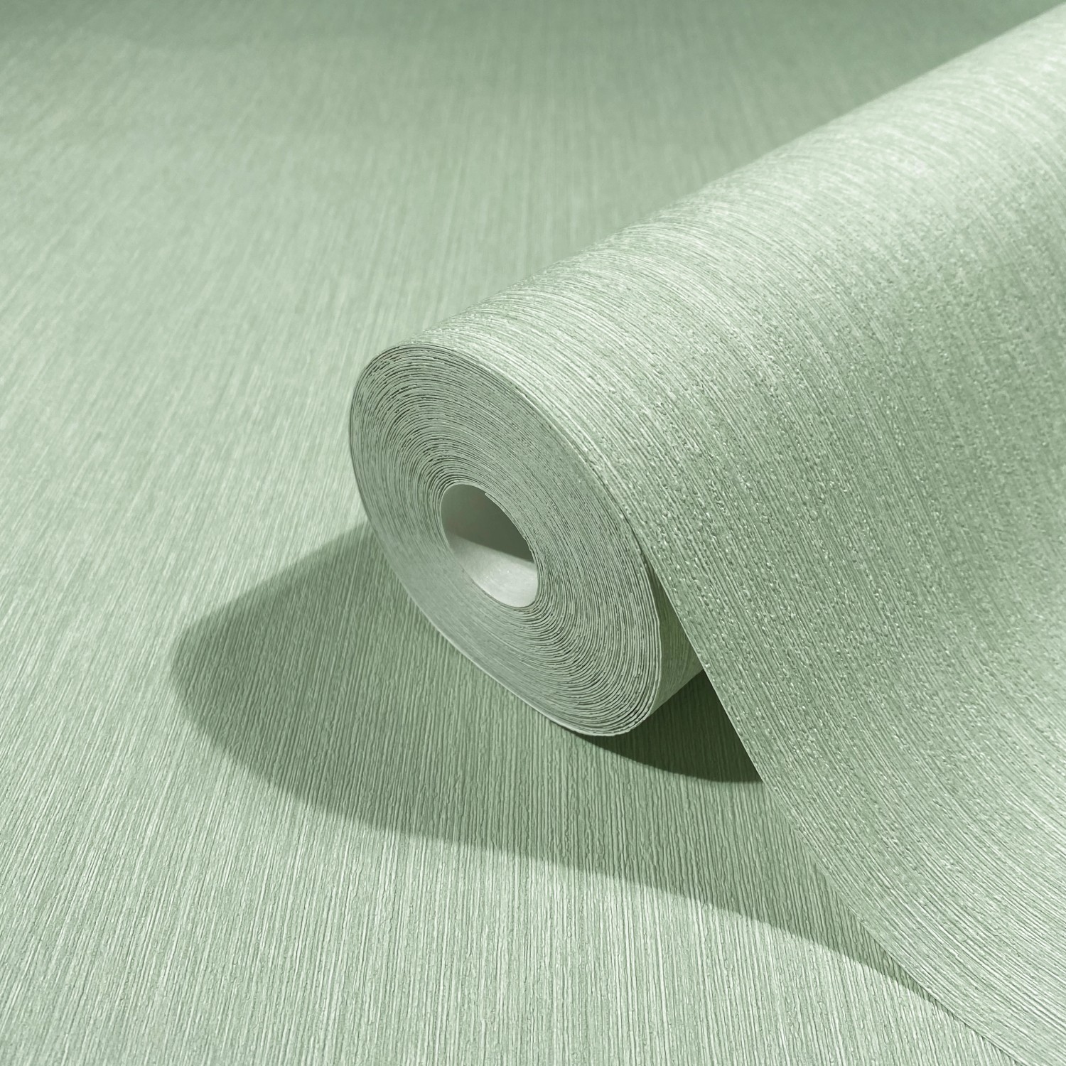 Rolle Marburg Vliestapete Papis Loveday Uni Grün mit feiner Struktur.