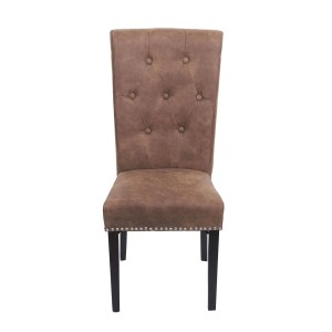 Brauner gepolsterter Esszimmerstuhl im Chesterfield-Stil mit Rautenmuster, Nieten und dunklen Holzbeinen.