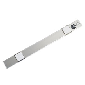 Pergart LED-Leuchte für Gerätehaus: Silberne LED-Lichtleiste mit Magnetbefestigung.
