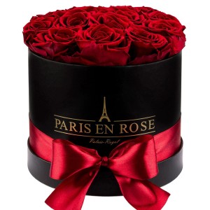 Rosenbox mit 14 bordeauxfarbenen Rosen und Schleife in Schwarz, Durchmesser 19 cm.