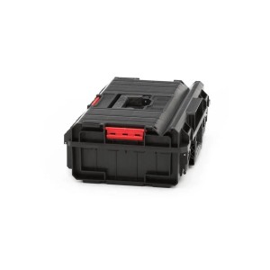 Schwarzer PROREGAL QBRICK Werkzeugkasten One (15,5L) mit roten Klemmverschlüssen.