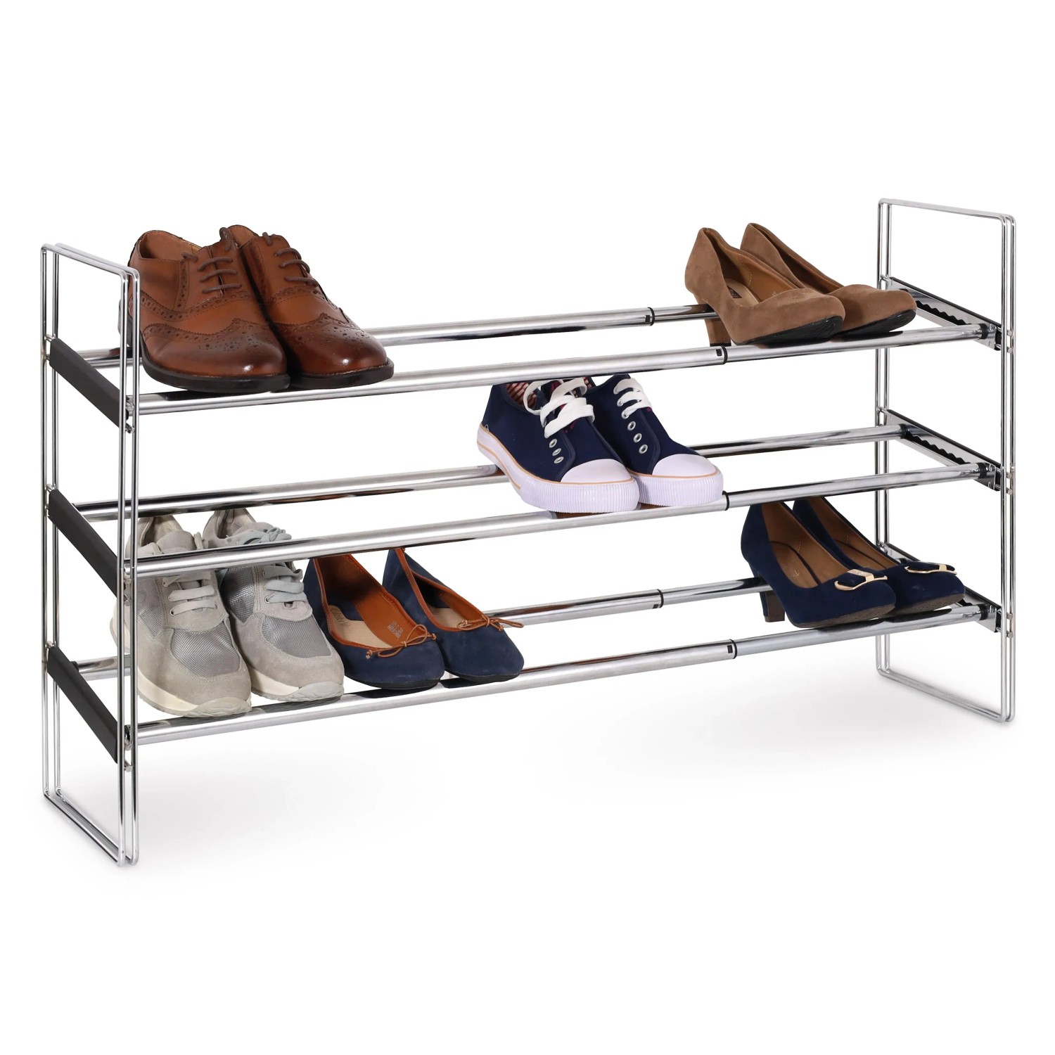 Verchromtes, ausziehbares Domopak Living Schuhregal mit 3 Ebenen und diversen Schuhen.