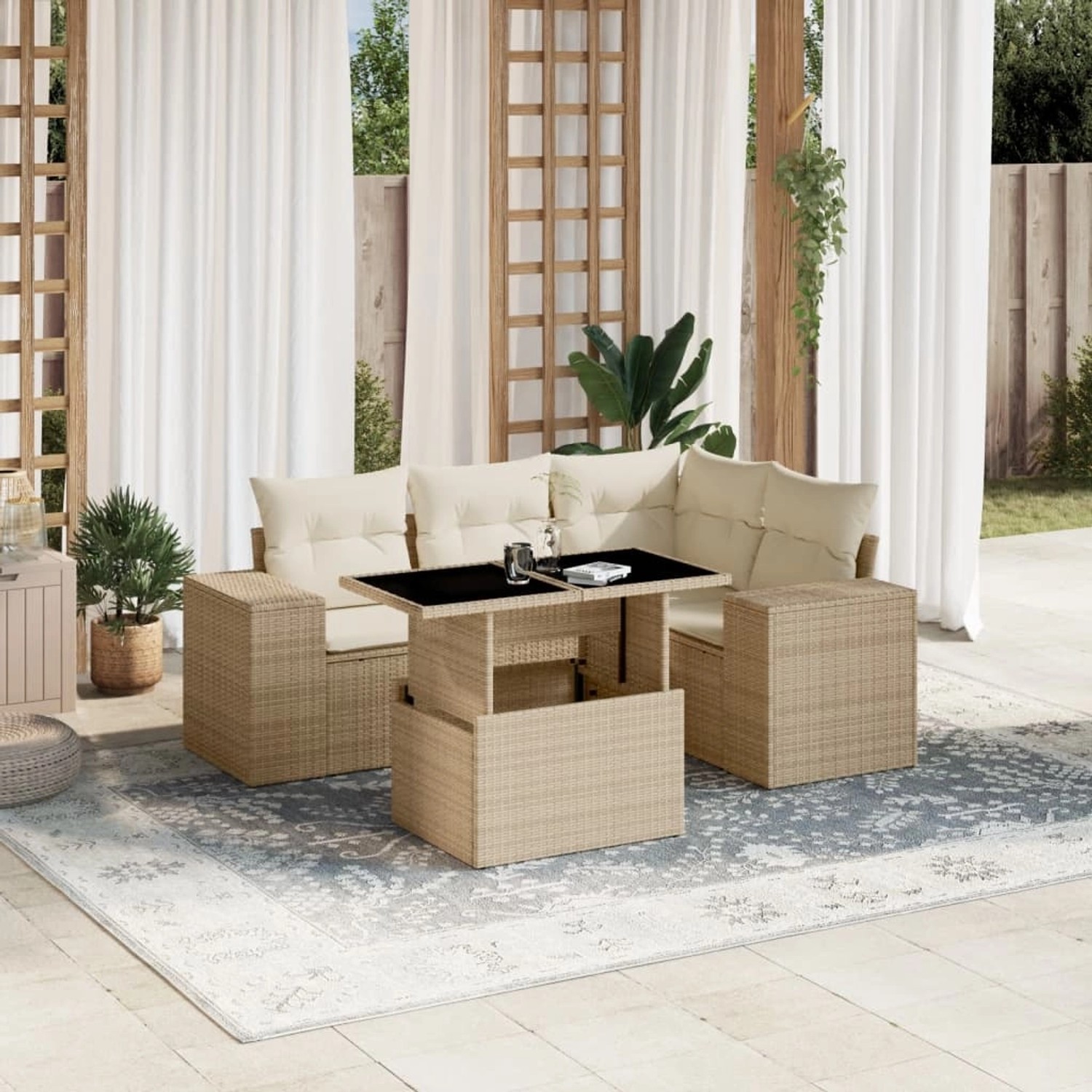 Beige 5-tlg. vidaXL Garten-Sofagarnitur aus Rattan mit Kissen auf Terrasse.