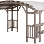 Sunjoy Pergola Dajti aus Zedernholz, 427x305 cm, grau, mit Regal und hellgrauem Dach.