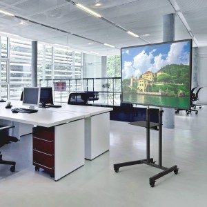 Svita TV-Ständer Nonsan, höhenverstellbar, mit Rollen und Ablage, schwarz, für Bürocontainer.