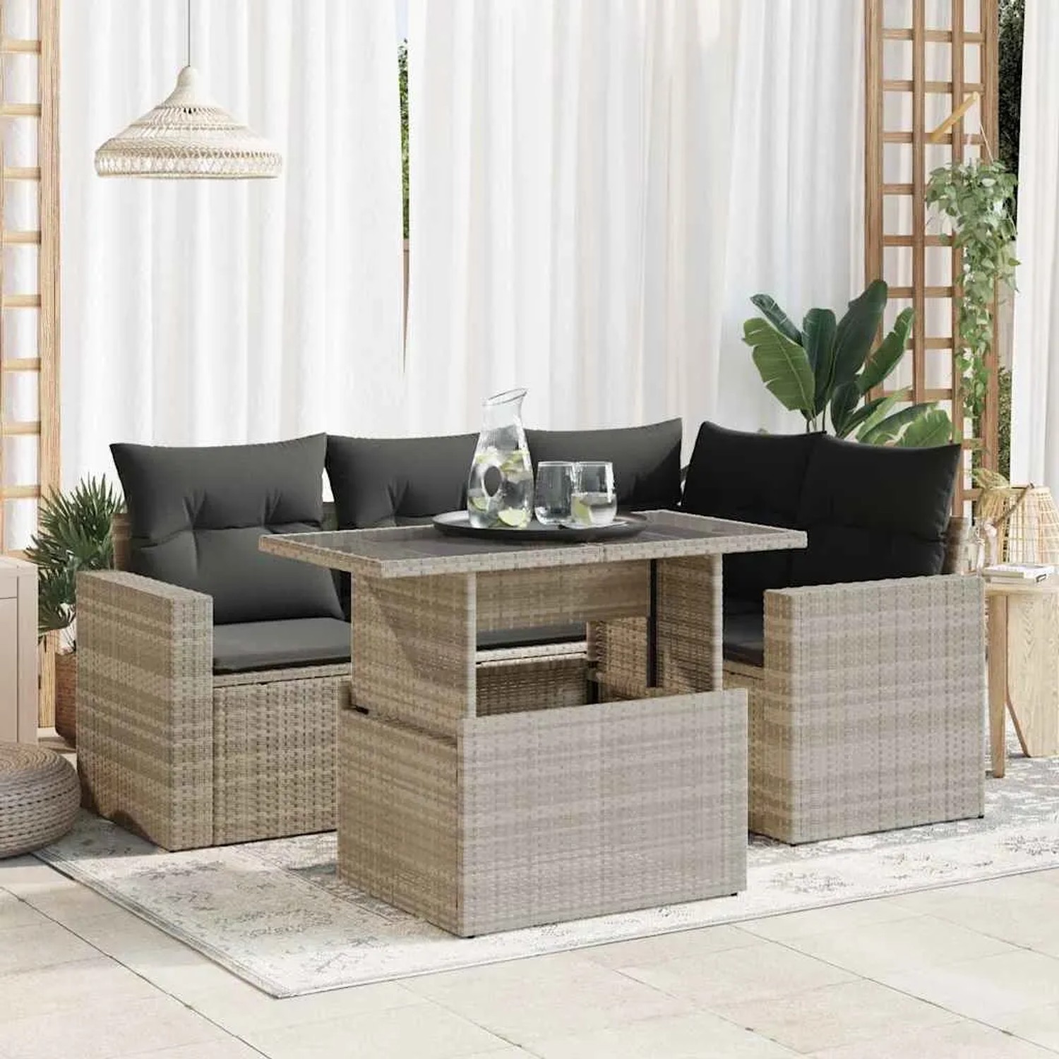 Hellgraue 5-tlg. vidaXL Garten-Sofagarnitur aus Polyrattan mit Tisch und grauen Kissen.
