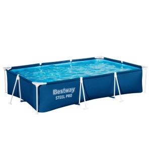 Dunkelblauer Bestway Steel Pro Frame Pool, eckig, mit weißem Stahlrahmen, gefüllt mit Wasser.