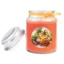 Orangefarbene Duftkerze im Glas mit Weihnachtsdekor und Schleife, 110h Brenndauer.