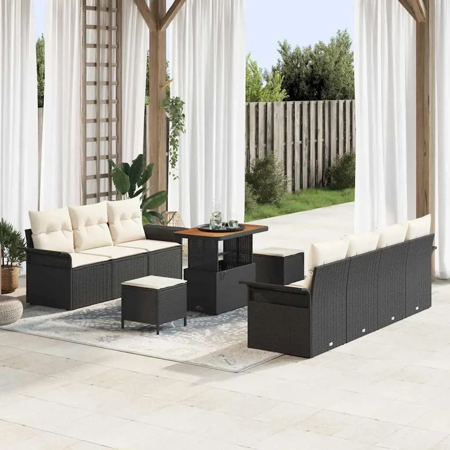 Schwarzes 10-tlg. vidaXL Garten-Sofa-Set aus Poly Rattan mit höhenverstellbarem Tisch.