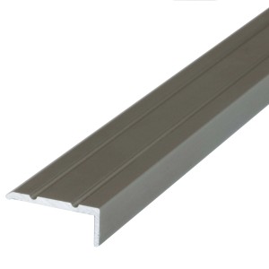 Dalsys Treppenkantenprofil, selbstklebend, 135cm, champagnerfarben, zum Schutz der Treppenstufen.