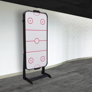 Faltbarer Cougar Airhockey Tisch Icing in Schwarz, hochkant stehend.